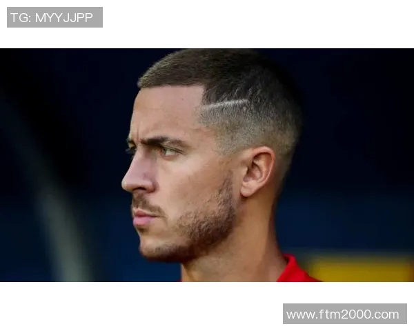 足球明星女球员半边发型时尚潮流解析与图片展示