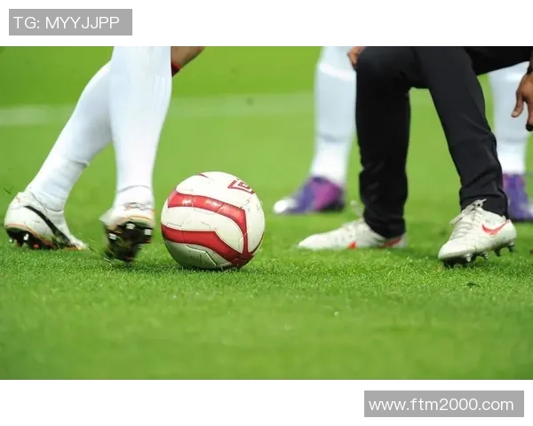 如何轻松观看足球明星直播的最佳途径与技巧分享