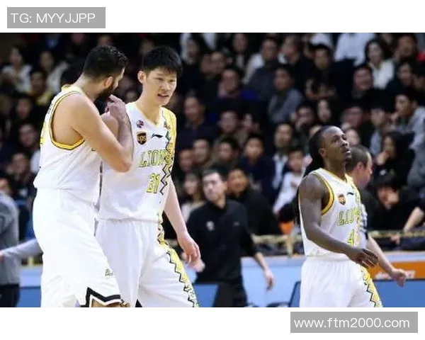 重庆羽毛球队在总决赛积分榜中以72分稳居第一名展现强劲实力